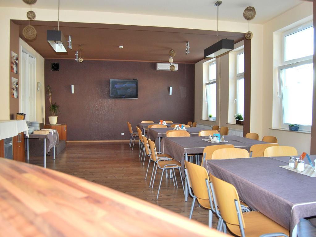 Hostel24 Bed&Breakfast Bydgoszcz Exterior foto
