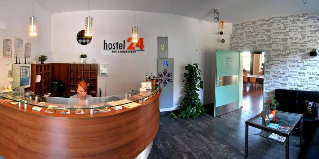Hostel24 Bed&Breakfast Bydgoszcz Exterior foto